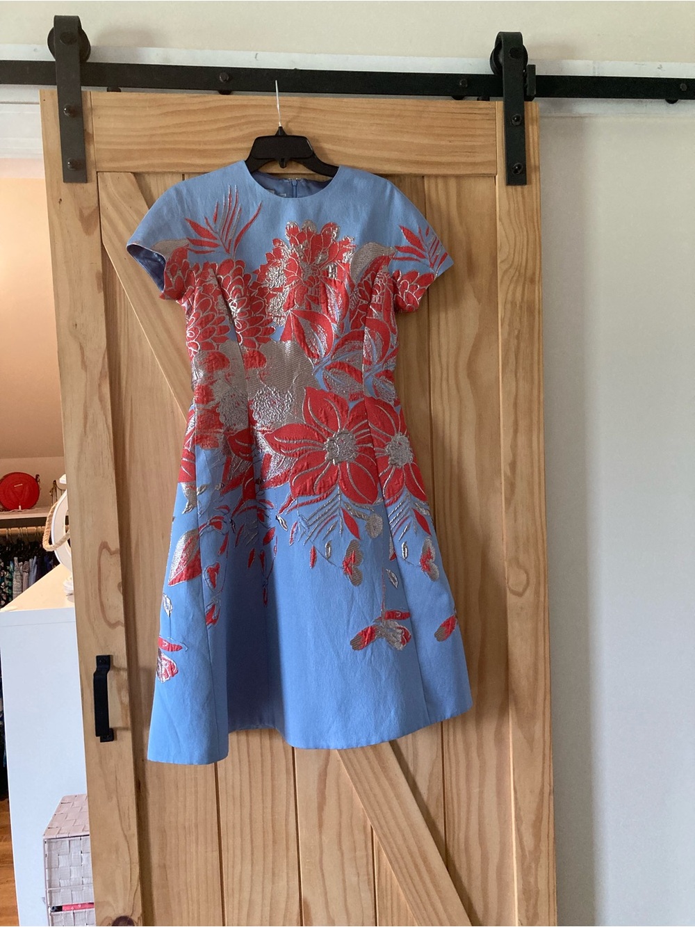 Rickie Freeman for Teri Jon Light Blue Dress with Coral Floral Embroidery Size 4 - Picture 8 of 9
